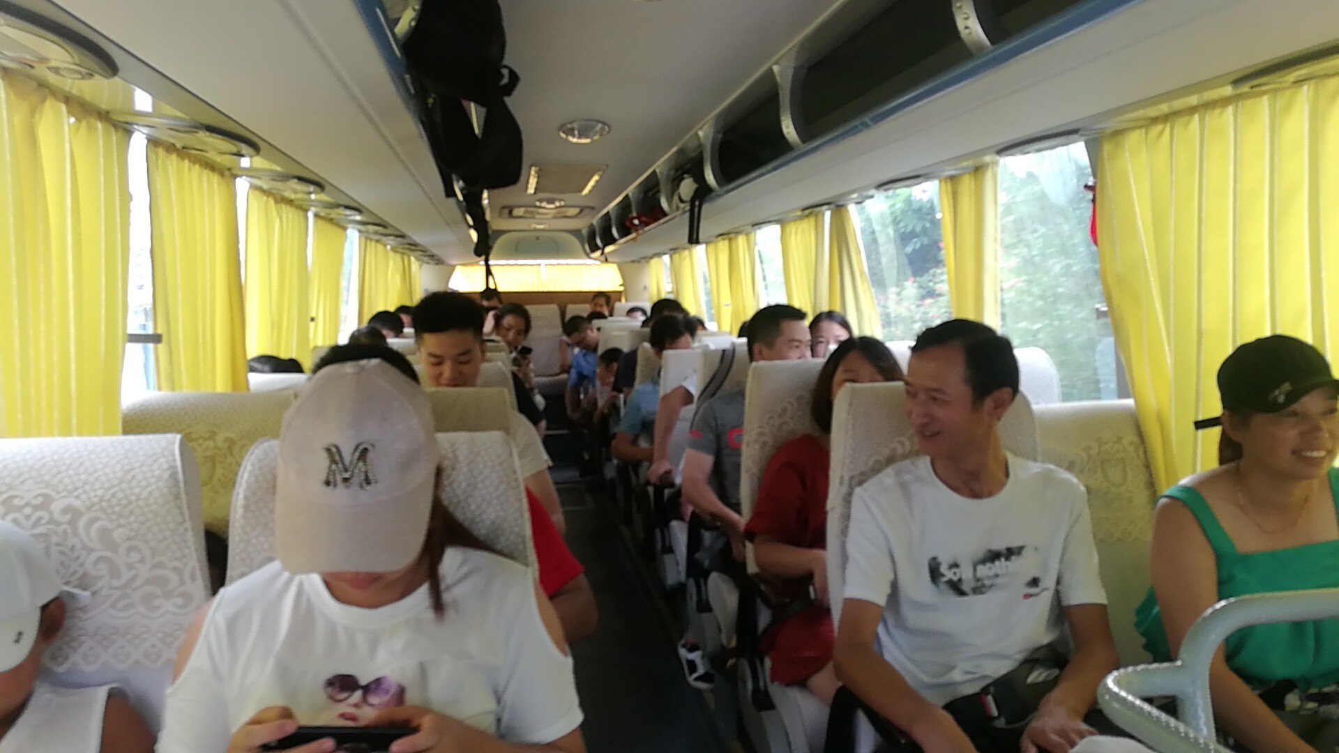 公司成立十周年员工和家属旅游风采