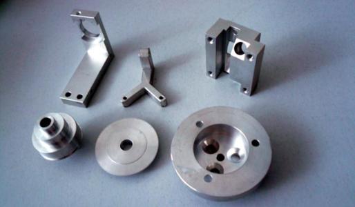 机械加工厂制定机械加工工艺过程(图1)